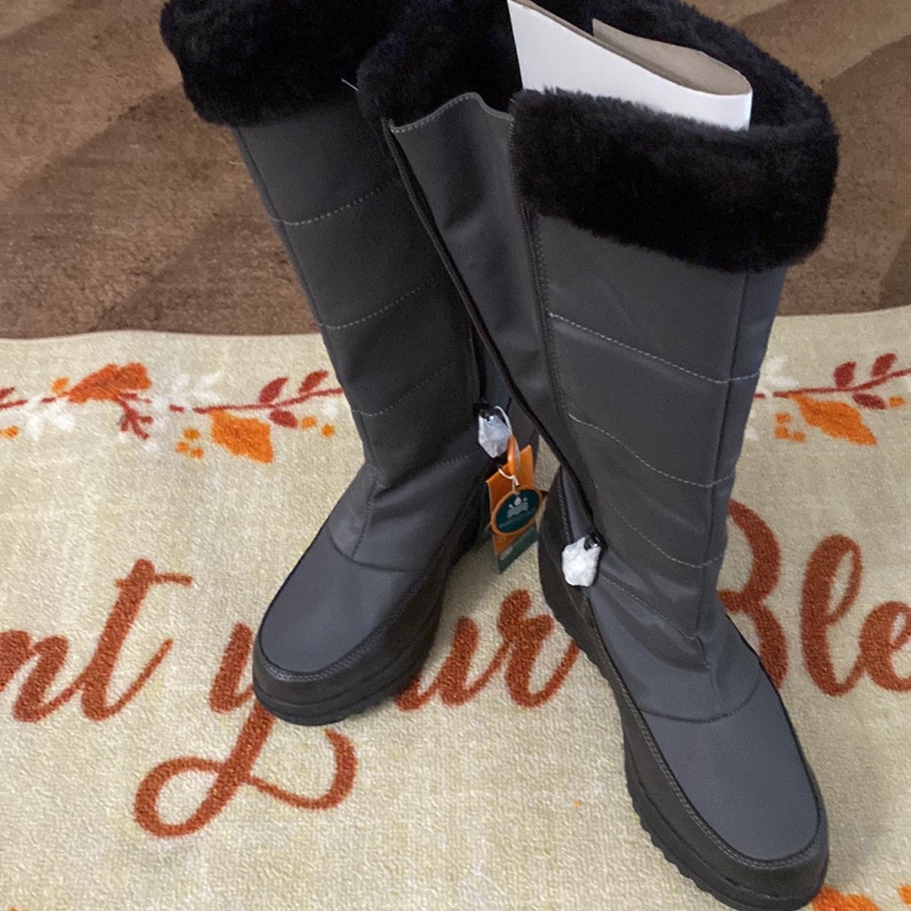 Sports gray knee high waterproof boots